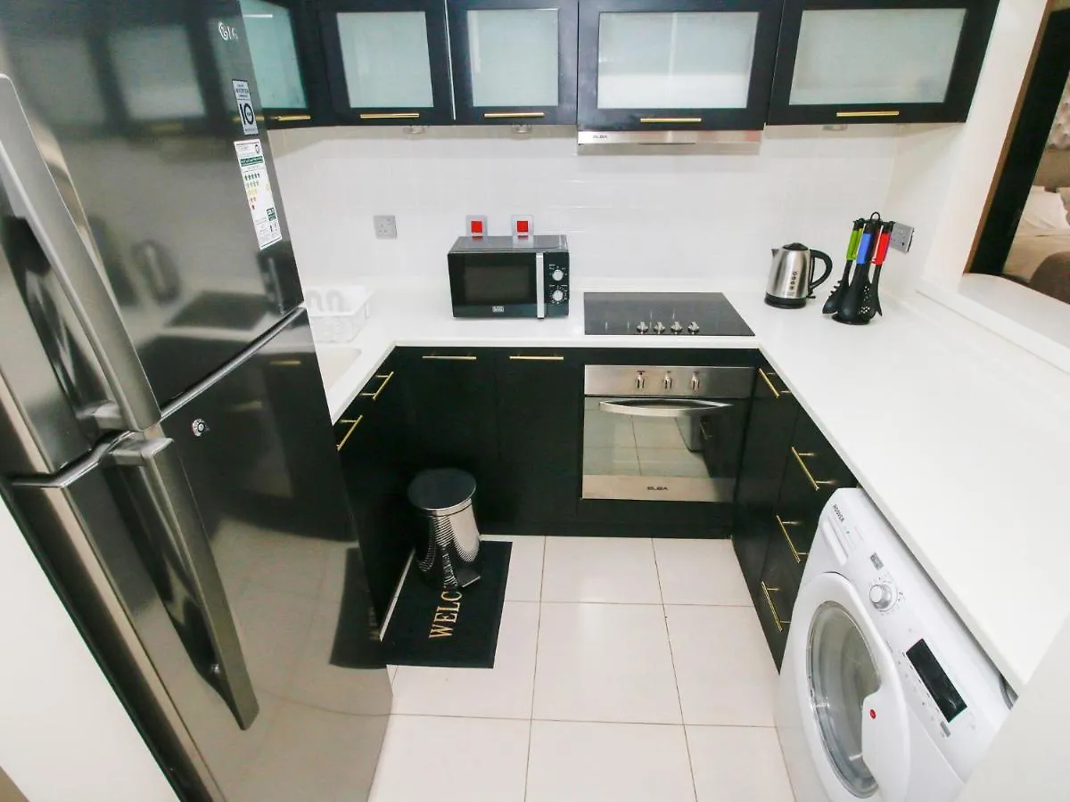 Rh- City Living In Style, Large 1 Bedroom With Open Terrace, Dubai Marina Apartment
